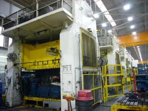 700 Ton Rovetta Single-Action Press Line For Sale