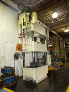 300 Ton Dake Four-Post Hydraulic Press For Sale