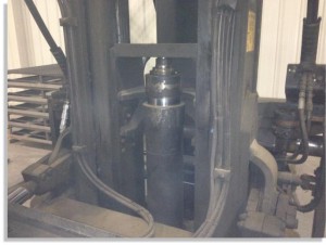 Taylor 30000lb forklift fork truck pic 2