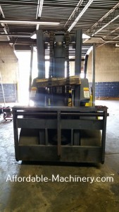 30,000lb Used Royal Hard Tire Forklift For Sale