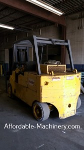 30,000lb Used Royal Hard Tire Forklift For Sale