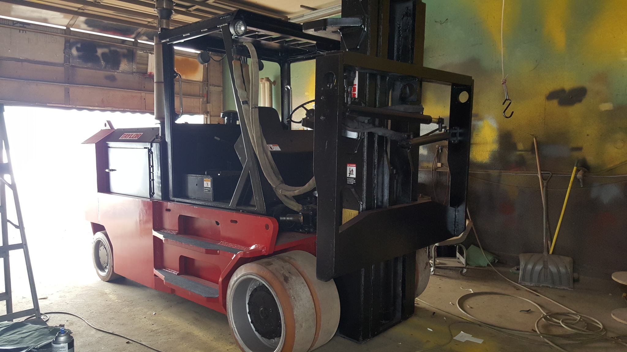 40,000lb. Capacity Taylor TC-400L Forklift For Sale