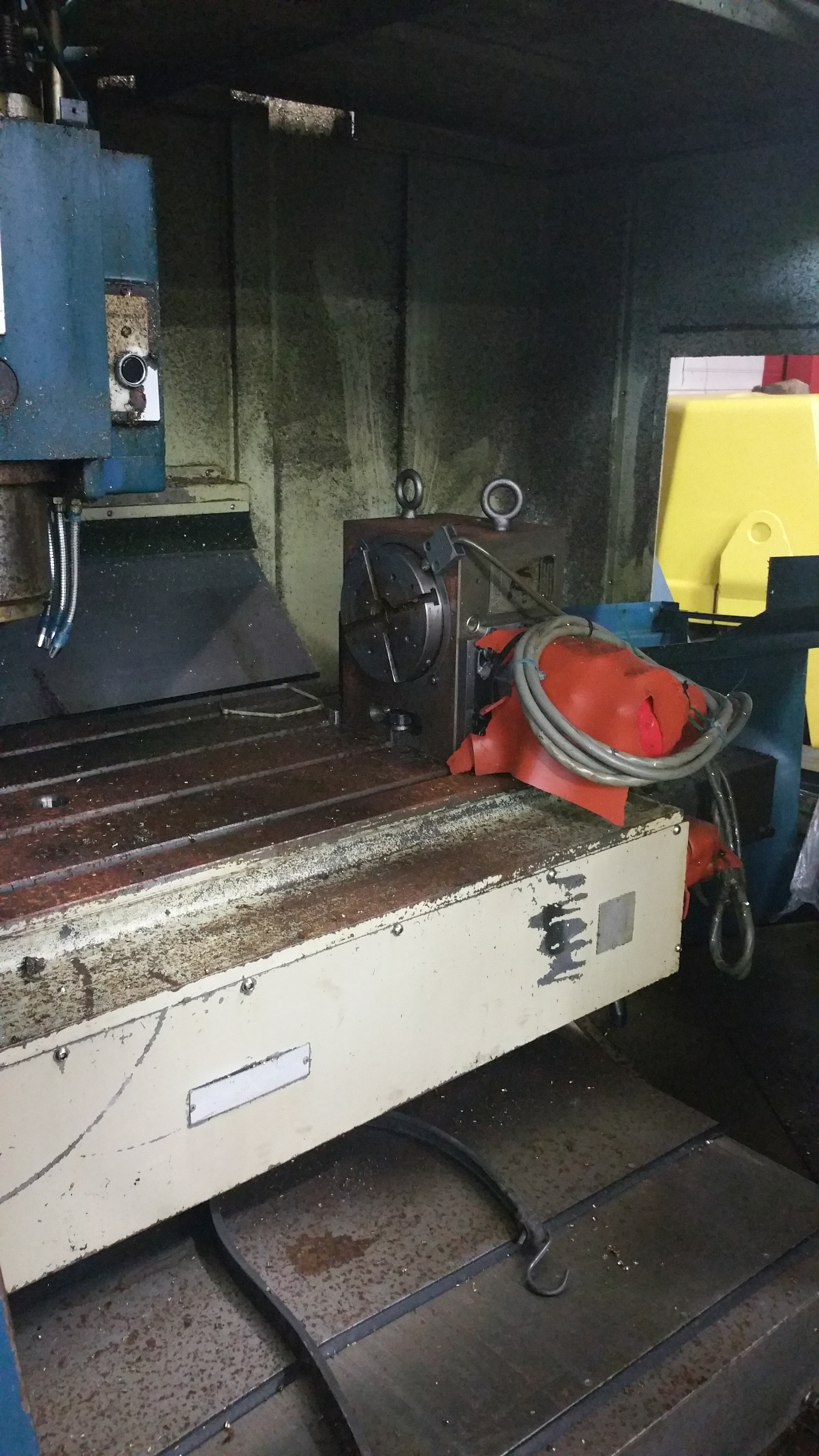 Daewoo Vertical Machining Center For Sale