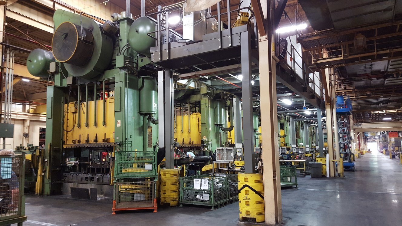 800 Ton Capacity Verson Straight Side Presses (3 Available) For Sale