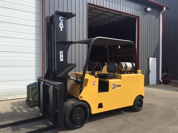 30,000lb CAT Caterpillar Forklift For Sale 30kCaterpillarFLFS