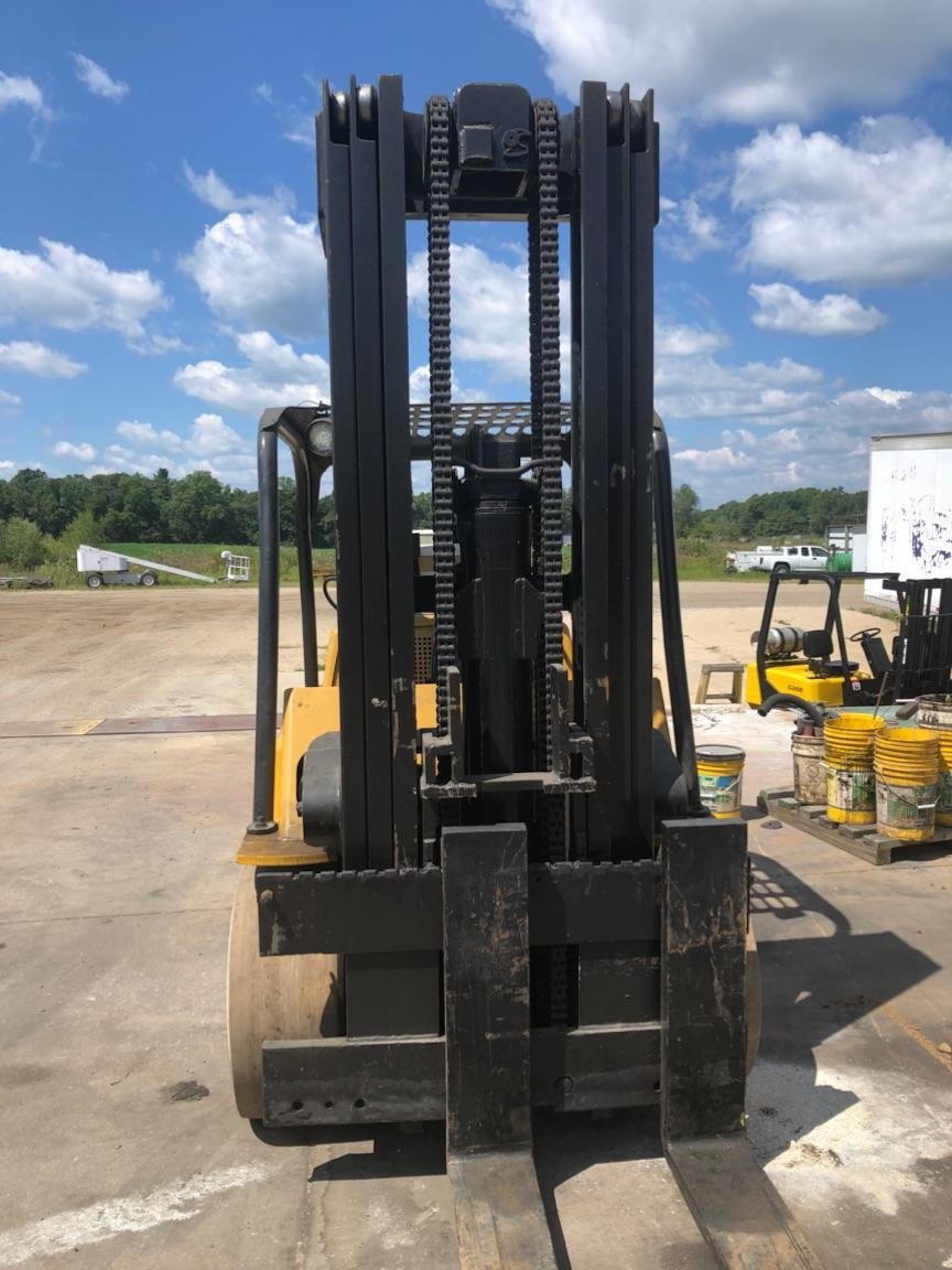 15,000 lb. Capacity Hyster Forklift For Sale